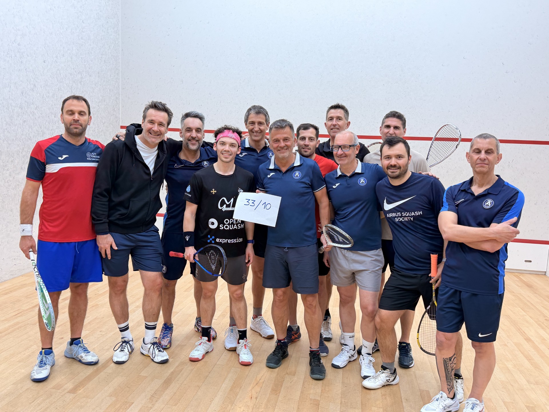 SQUASH Society : Retour sur un incroyable défi : "Tous contre Victor !"
